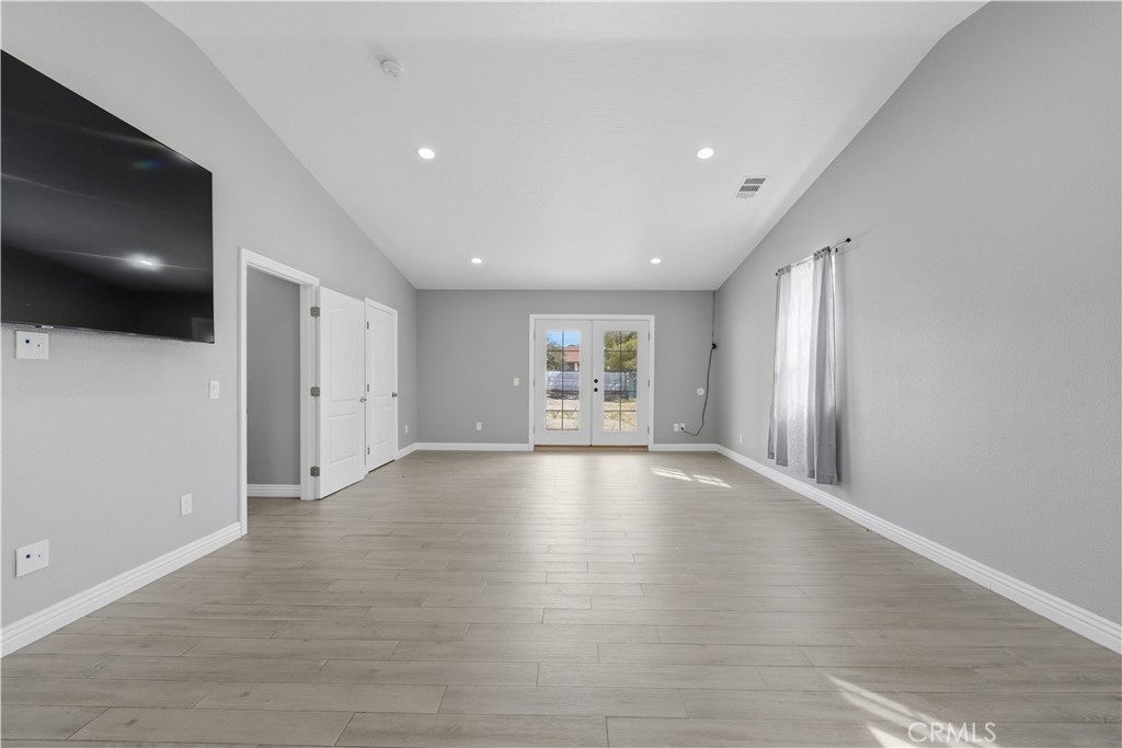 18060 Walnut Street Property Photo 18
