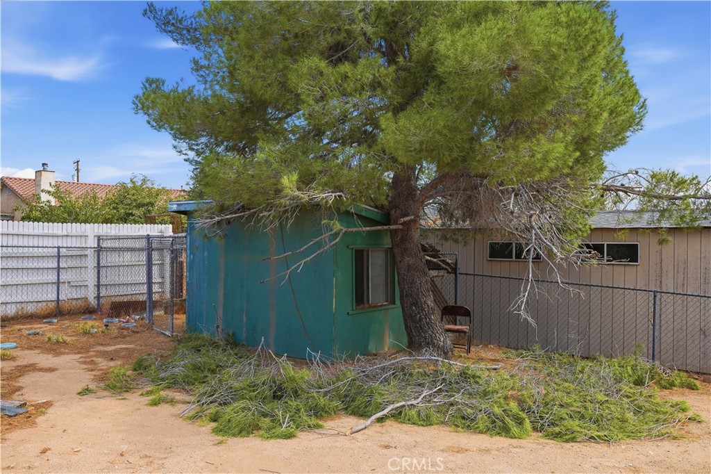 18060 Walnut Street Property Photo 25