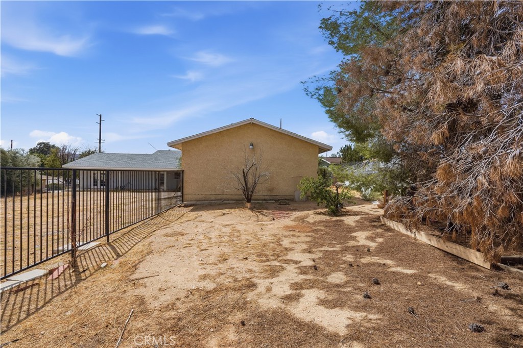 18060 Walnut Street Property Photo 26