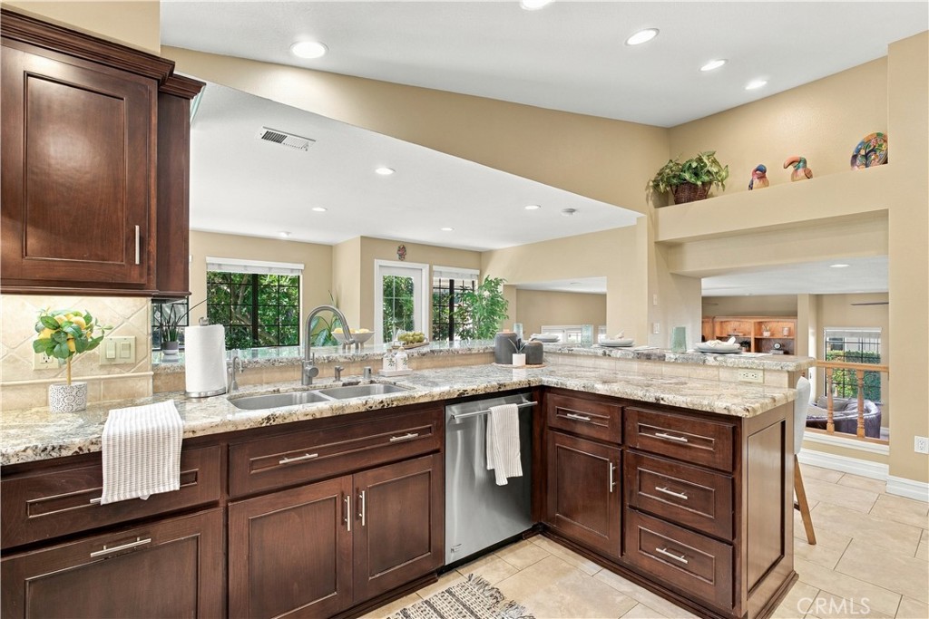 20908 E Walnut Canyon Road Property Photo 15