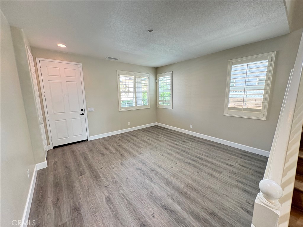 14643 Deer Drive Property Photo 3