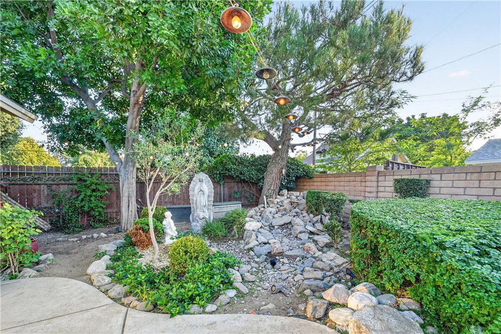410 E Alvarado Property Photo 36