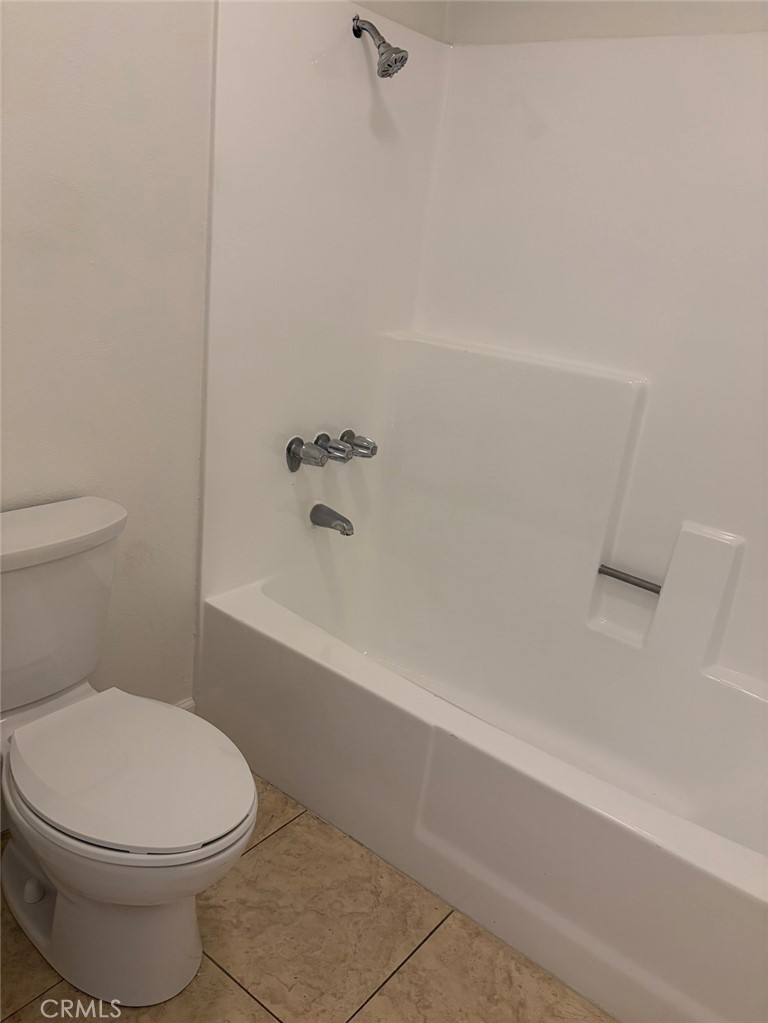 1331 Massachusetts 201 Property Photo 6