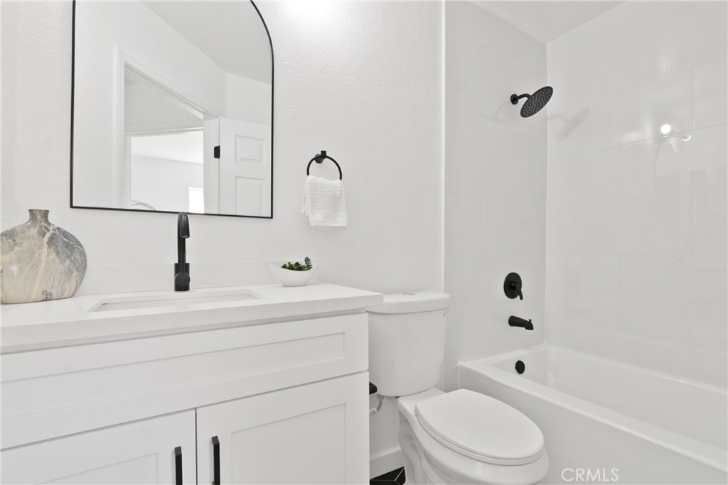 1425 W 146th Street W 1 Property Photo 9