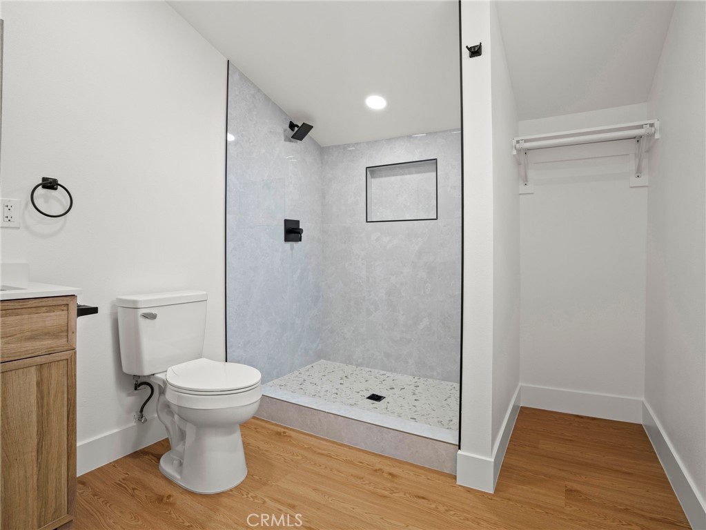 7121 Vine Property Photo 23