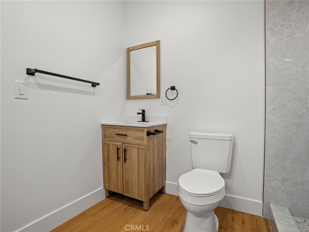 7121 Vine Property Photo 24