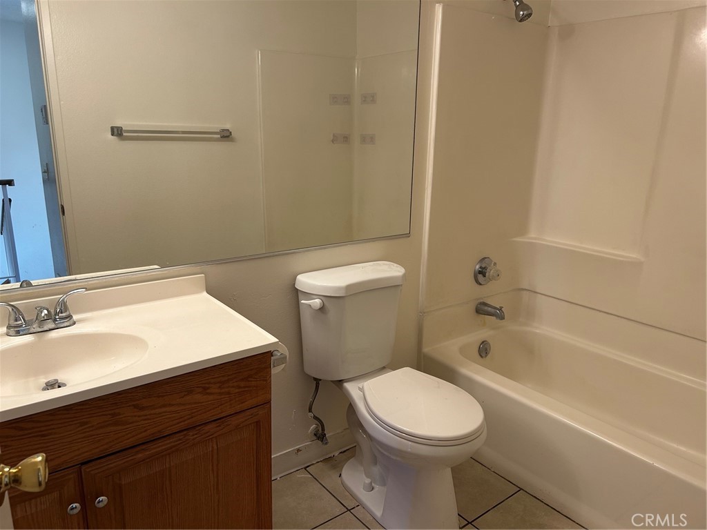 8760 1/2 Pine Crest Property Photo 13