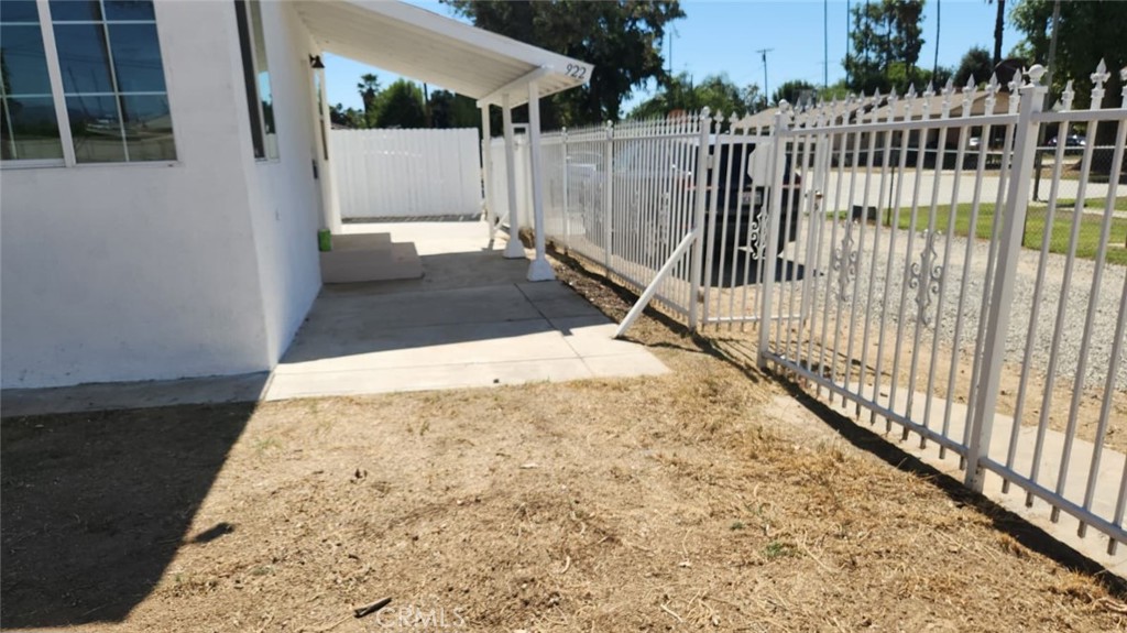 922 Center Street Property Photo 20