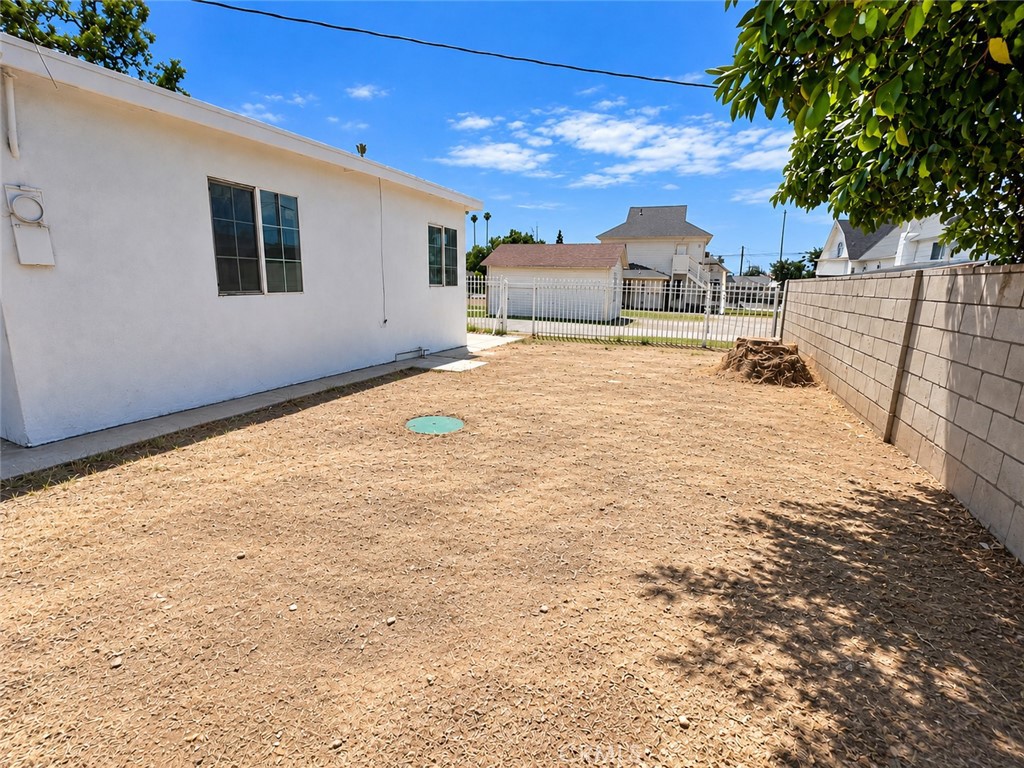 922 Center Street Property Photo 22