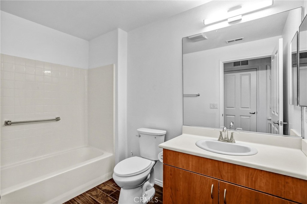 825 Francesca Drive 103 Property Photo 12