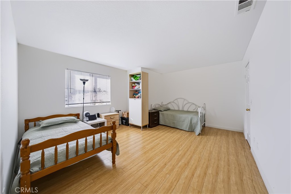 2 Safeguard Place Property Photo 6