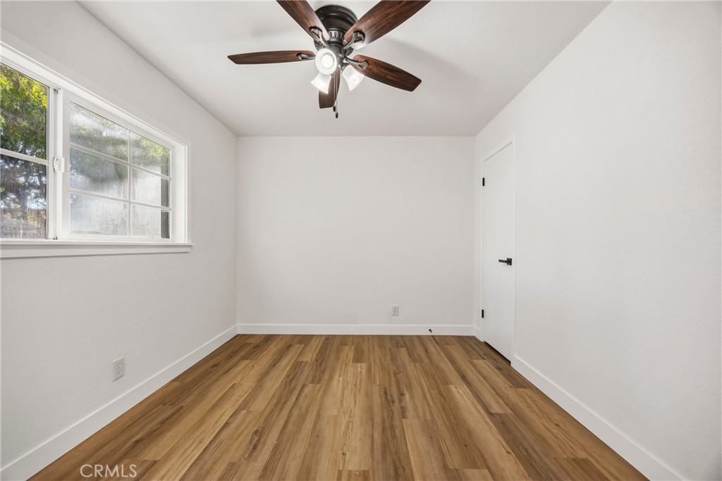 5976 Los Feliz Property Photo 21