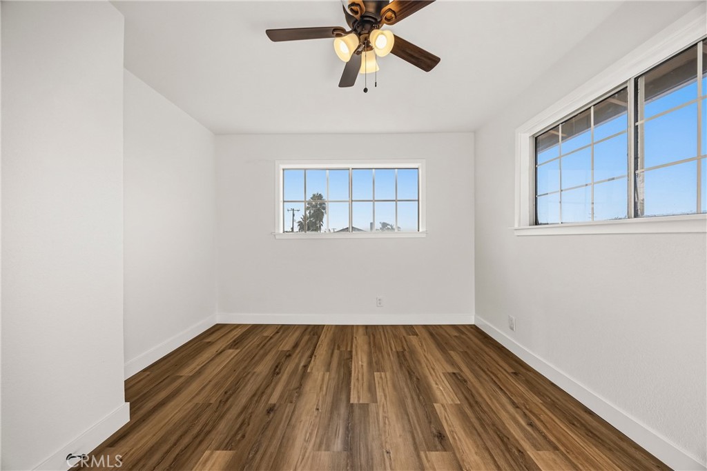 5976 Los Feliz Property Photo 30