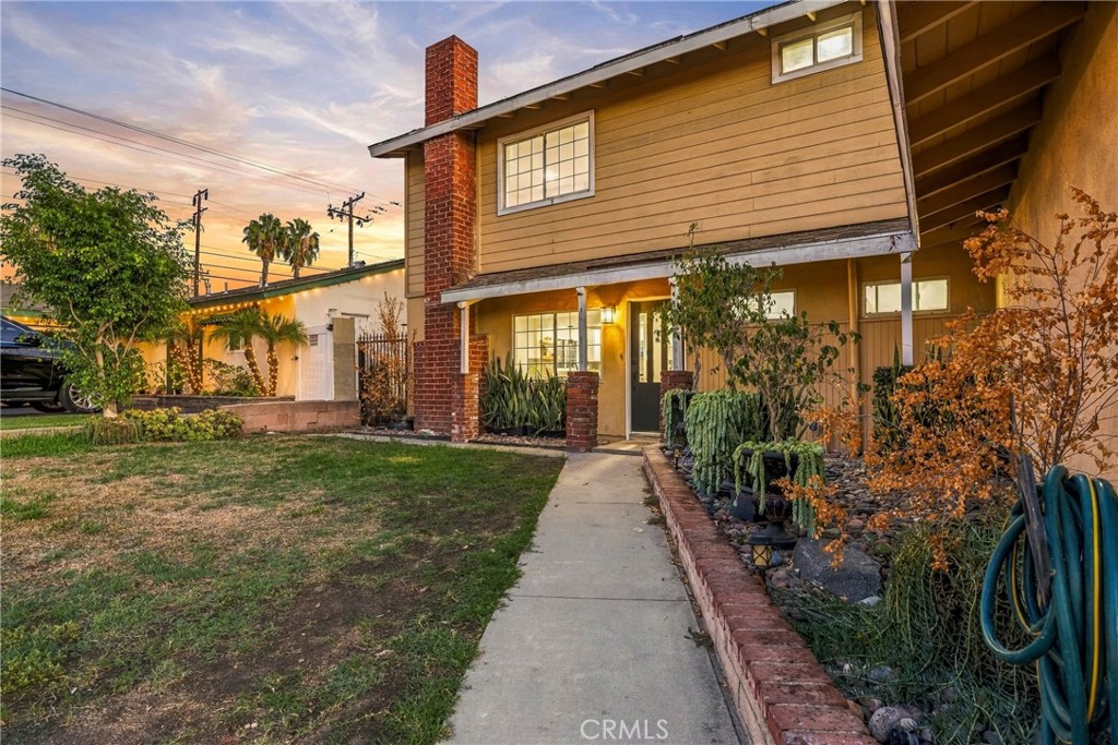 5976 Los Feliz Property Photo 57