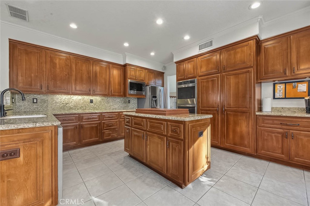 14418 Ashbury Property Photo 15