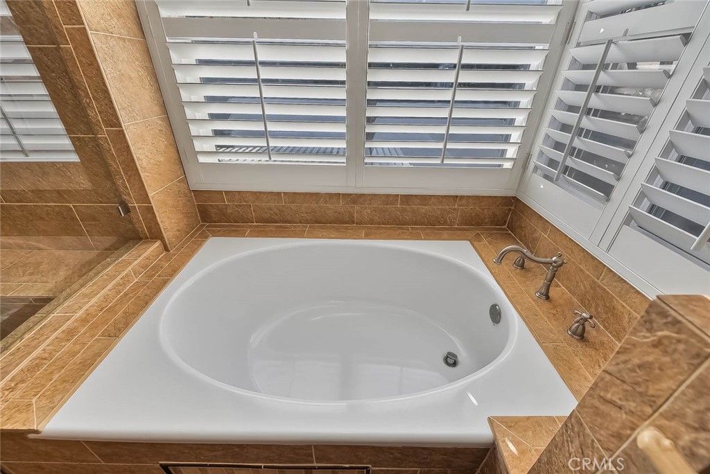 14418 Ashbury Property Photo 37