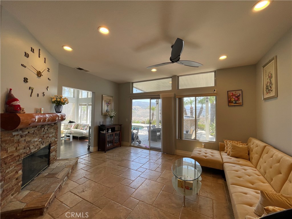 23930 Nicole Property Photo 9