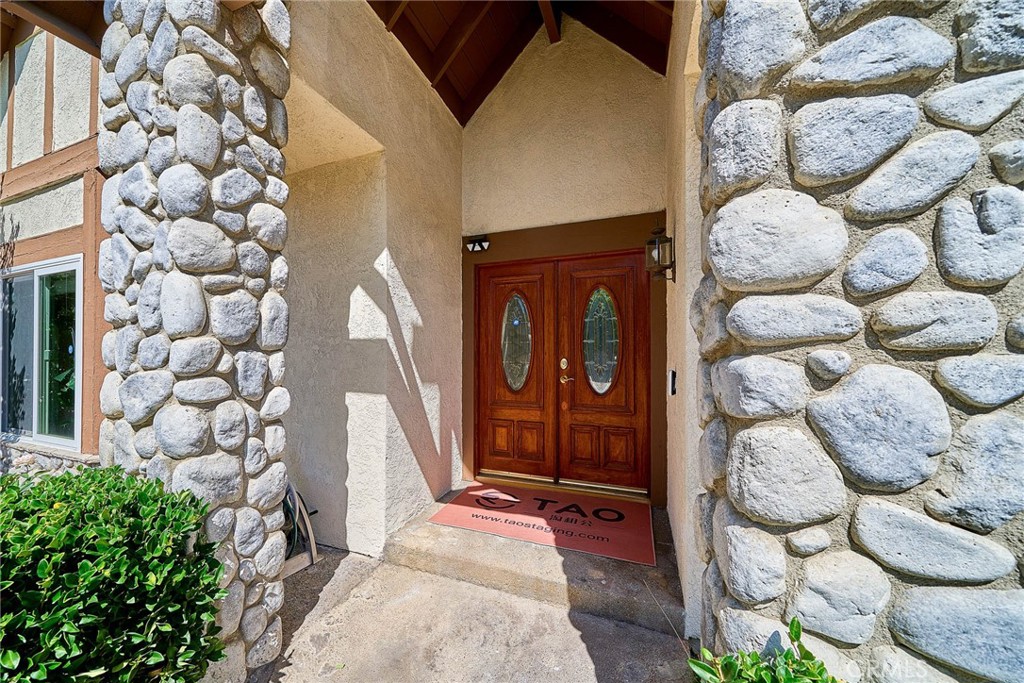 24215 Delta Drive Property Photo 3