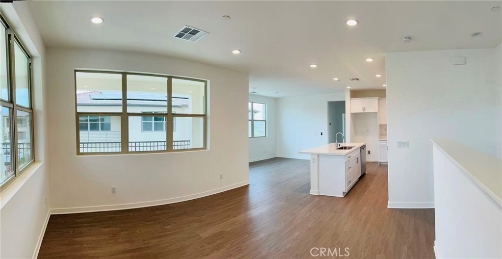 4361 S Cantos Paseo 16 Property Photo 3