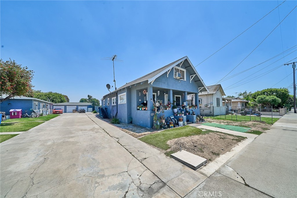 610 Fillmore Property Photo 3