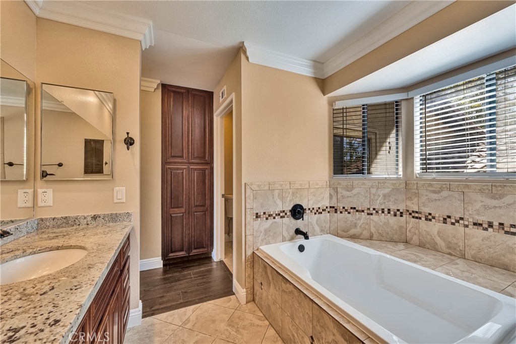 1180 Loxley Place Property Photo 17