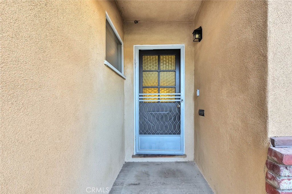 2441 Foxdale Property Photo 4