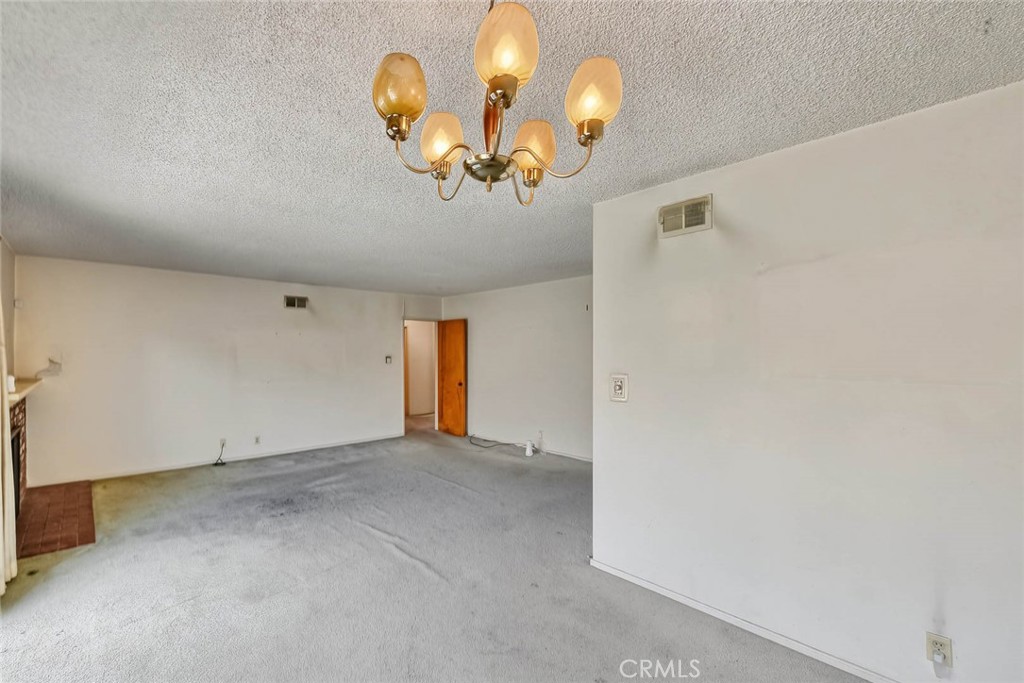 2441 Foxdale Property Photo 7