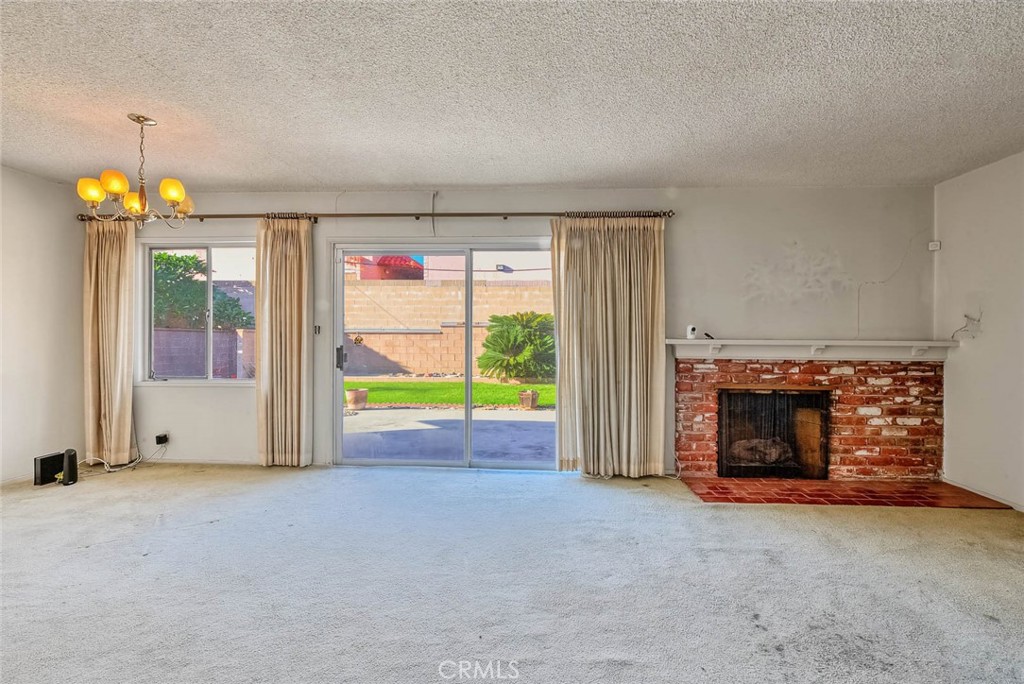 2441 Foxdale Property Photo 9