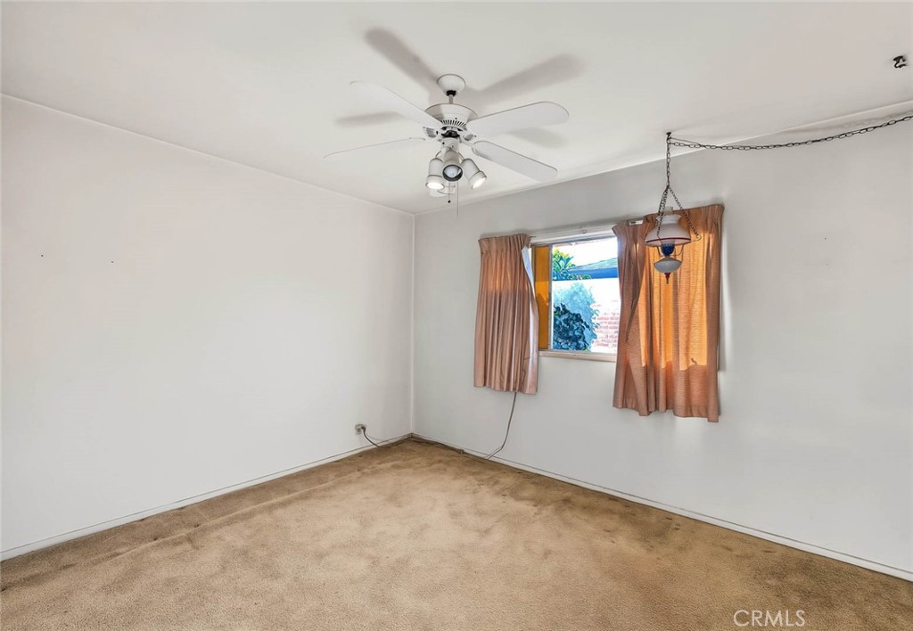 2441 Foxdale Property Photo 17