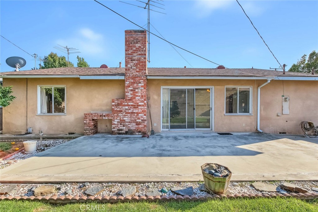 2441 Foxdale Property Photo 22