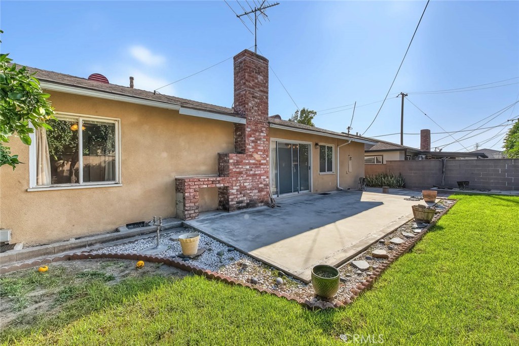 2441 Foxdale Property Photo 24