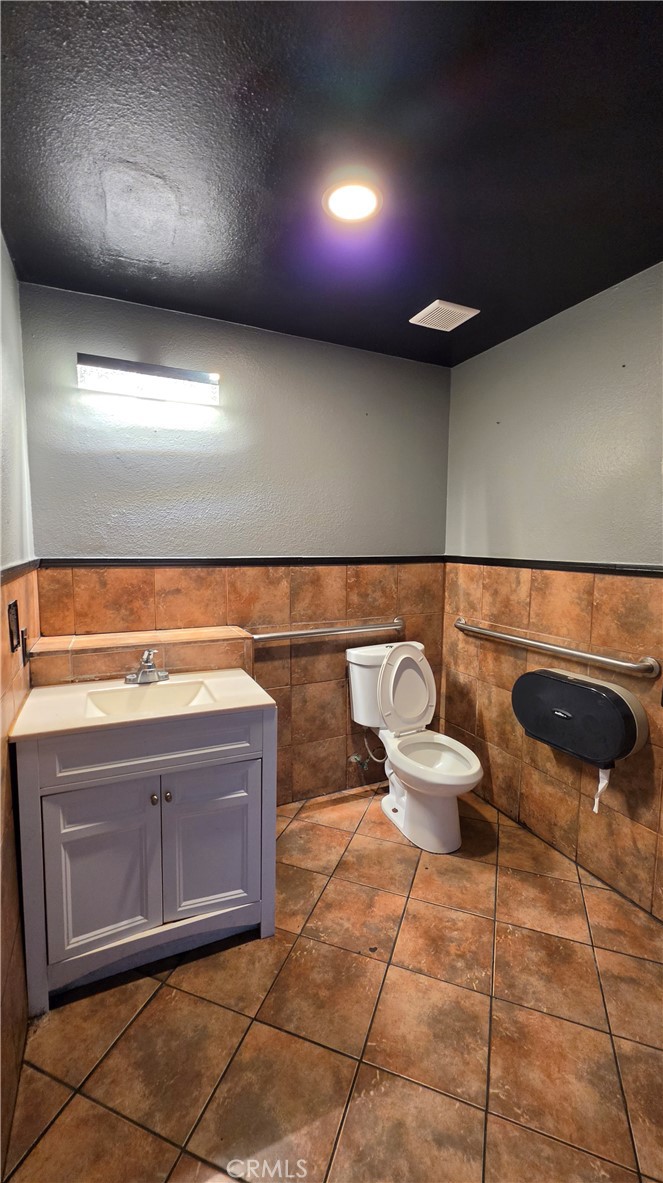 10759 Magnolia Avenue Lmn Property Photo 14