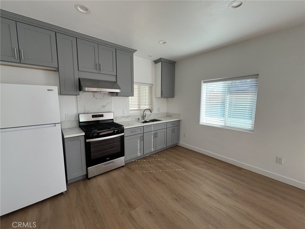5033 B Sultana Property Photo 2