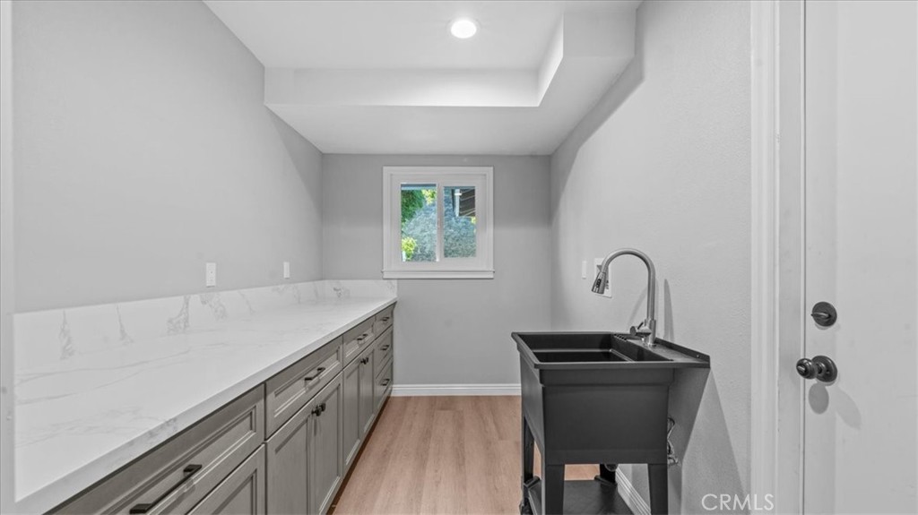 1668 Chestnut Hill Property Photo 25