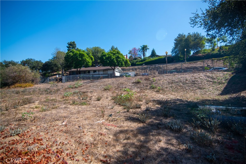 935 N Hill Road Property Photo 3
