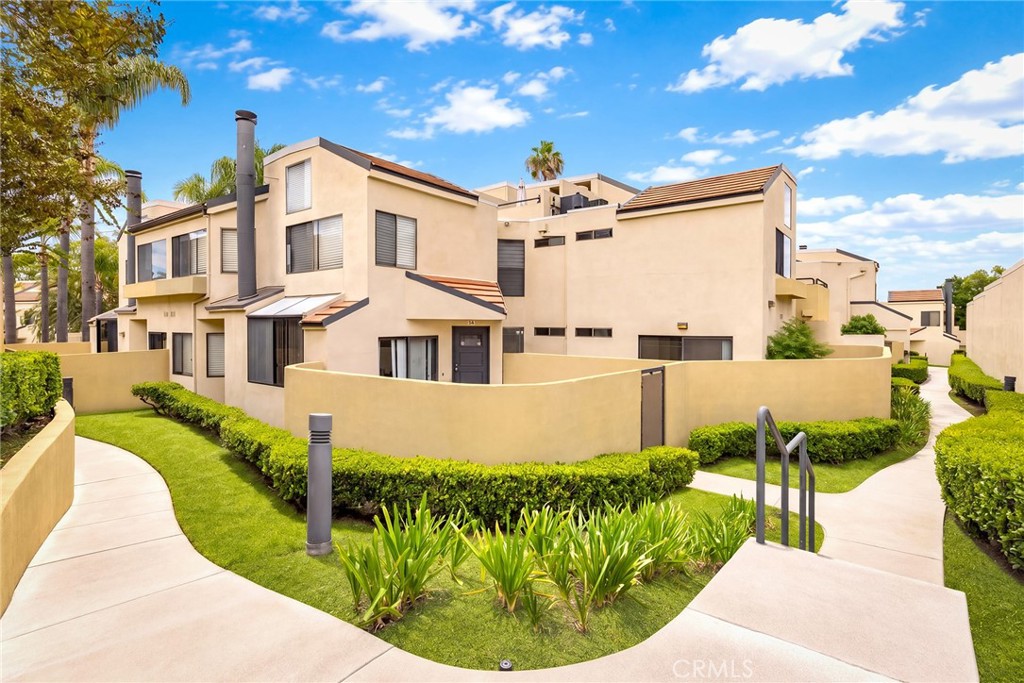 13115 Le Parc 35 Property Photo 1