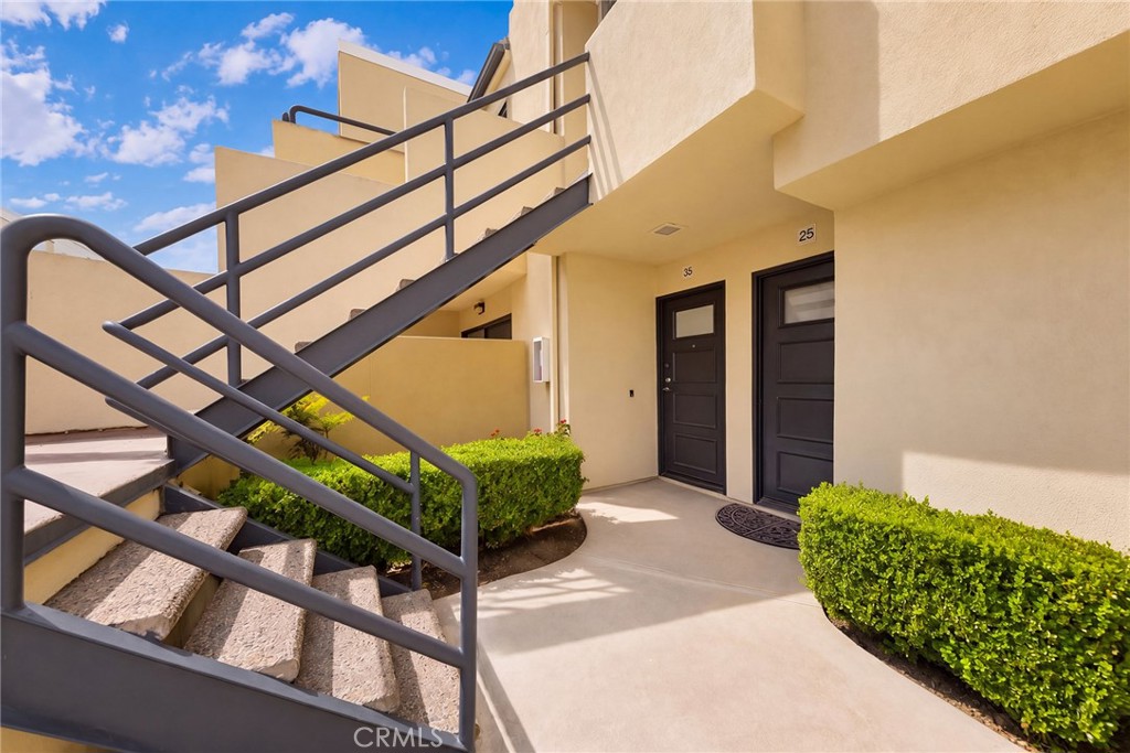 13115 Le Parc 35 Property Photo 2