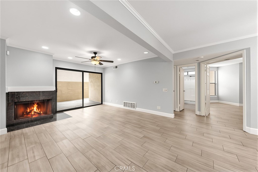 13115 Le Parc 35 Property Photo 6