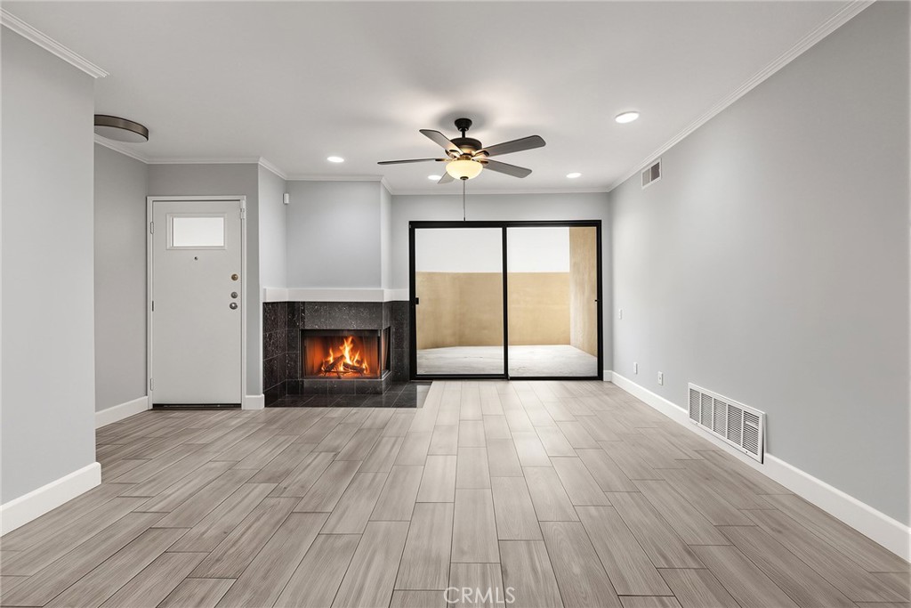 13115 Le Parc 35 Property Photo 8