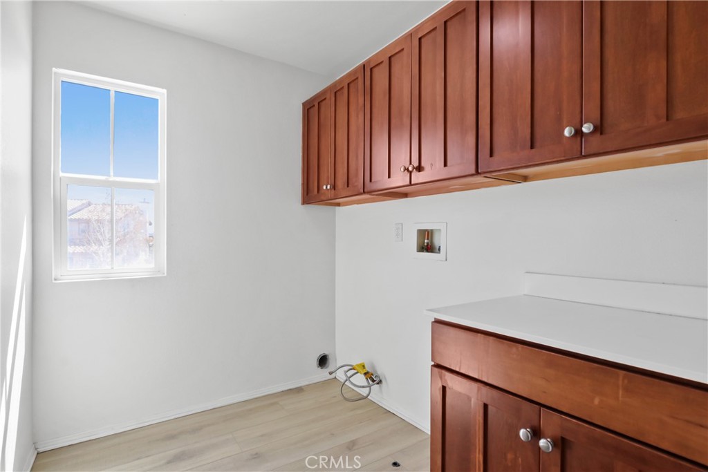 16556 El Revino Drive Property Photo 11