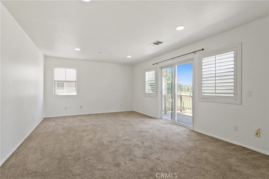 16556 El Revino Drive Property Photo 15