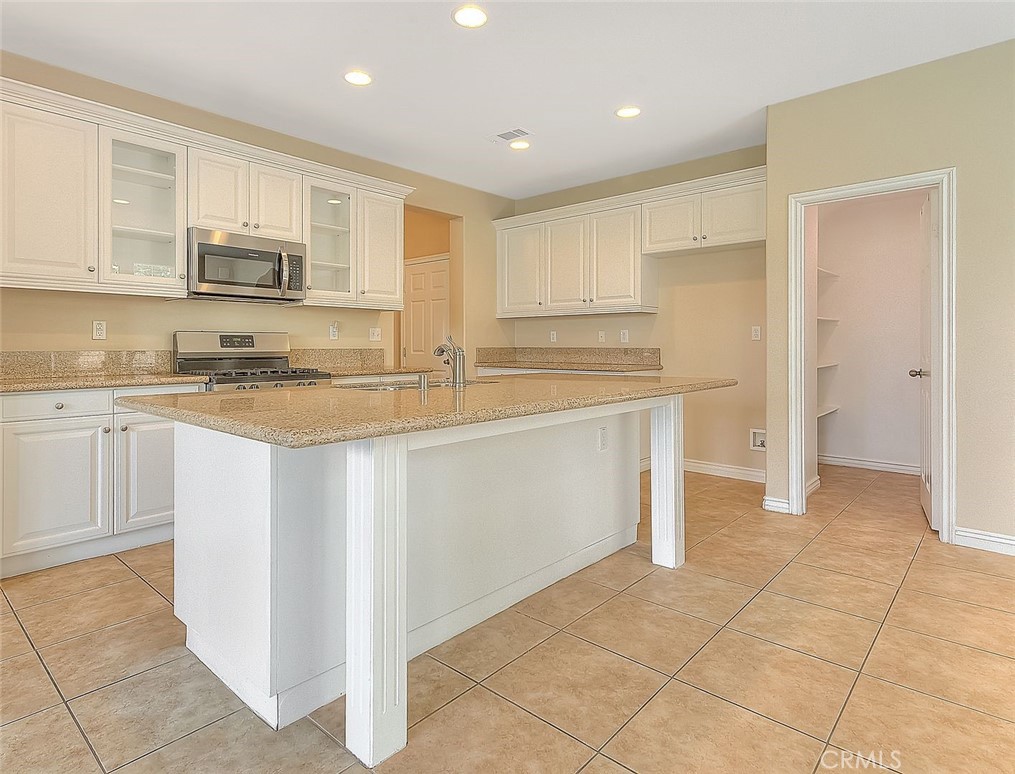 2907 Breezy Meadow Circle Property Photo 3