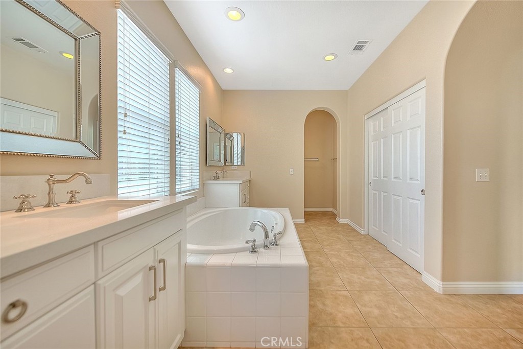 2907 Breezy Meadow Circle Property Photo 56