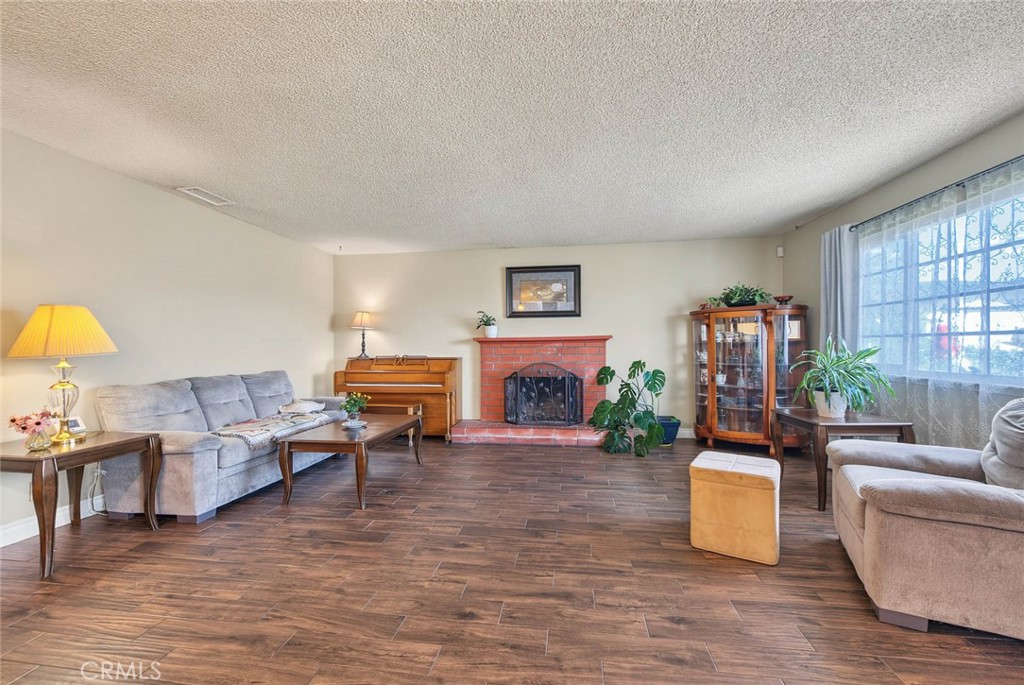 7124 Teak Way Property Photo 12