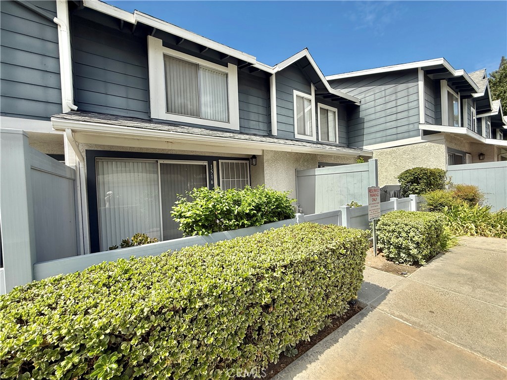 1516 Mccabe Way Property Photo 1