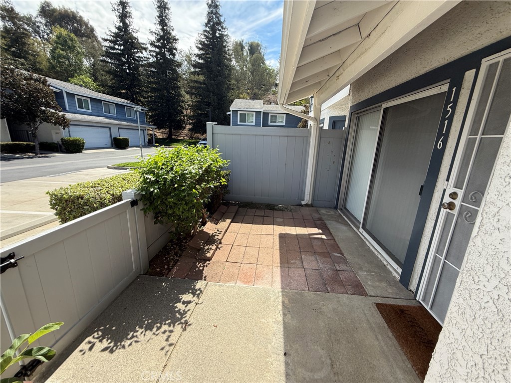 1516 Mccabe Way Property Photo 2