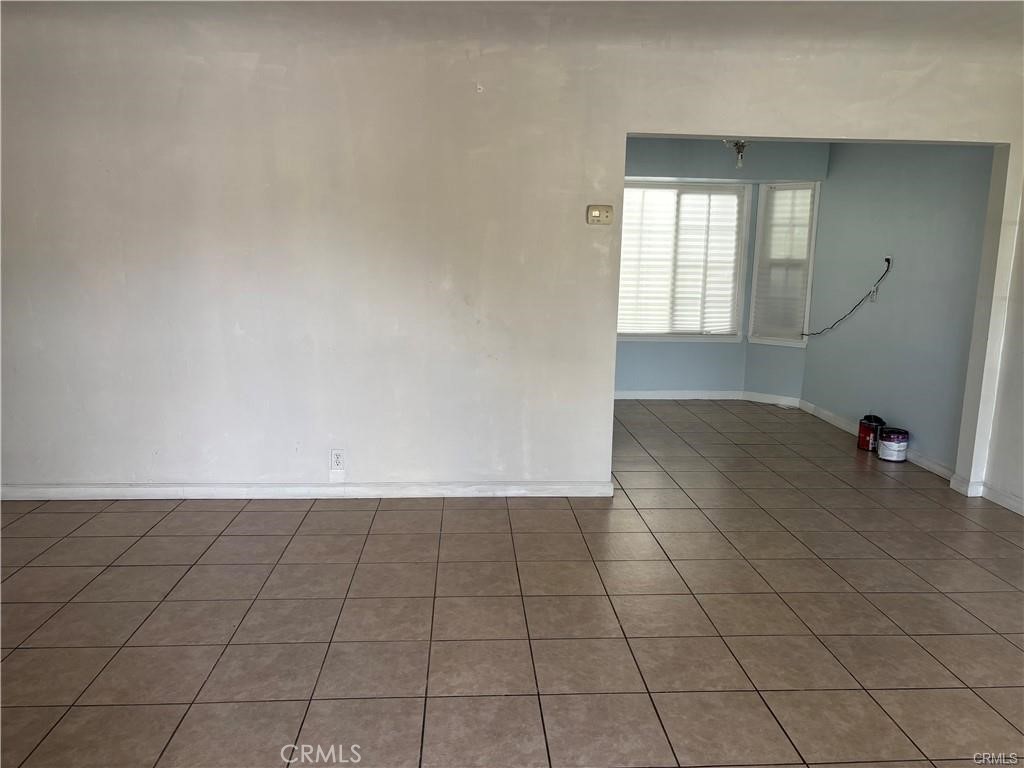 789 N Myrtle Avenue Property Photo 2