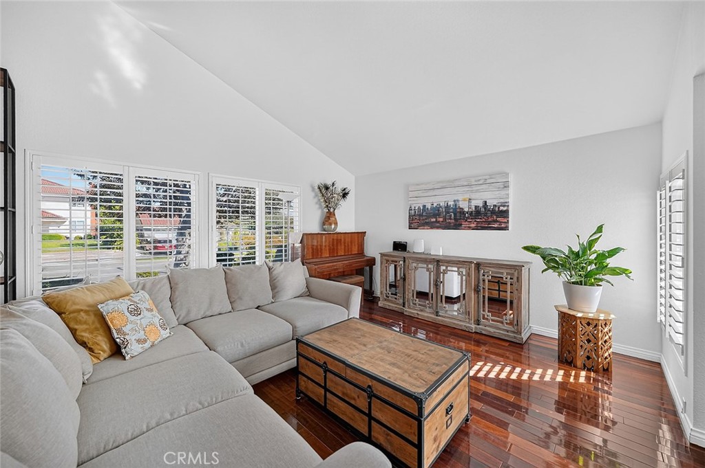 1307 Eltham Property Photo 3