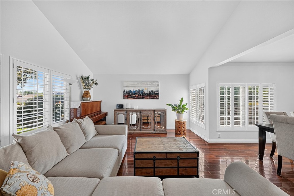 1307 Eltham Property Photo 4