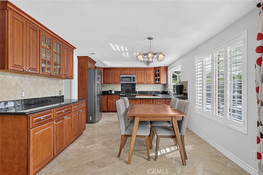 1307 Eltham Property Photo 12
